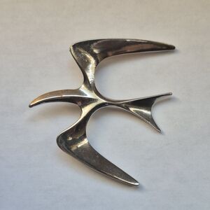 Vintage Signed Sarah Coventry Mr. Seagull Bird Brooch